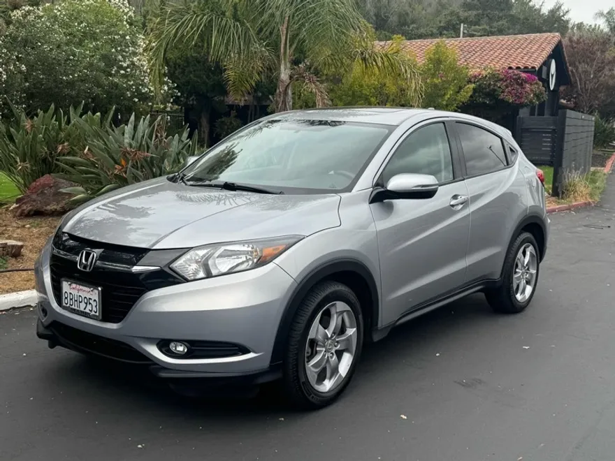 2017 Honda HR-V EX photo 1