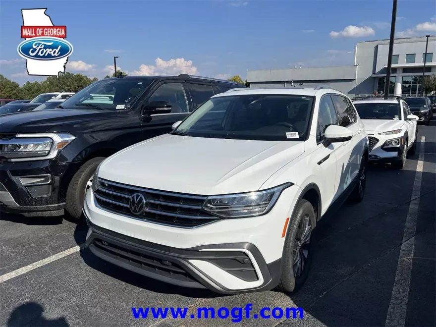 2022 Volkswagen Tiguan SE photo 1