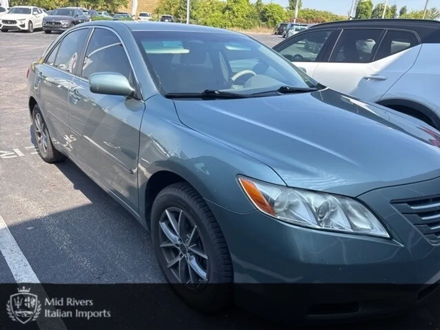 2008 Toyota Camry LE photo 1
