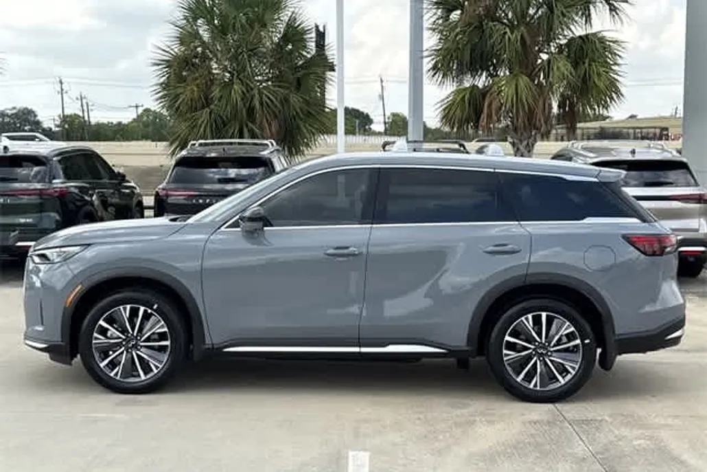 2026 Infiniti QX60 Luxe photo 1