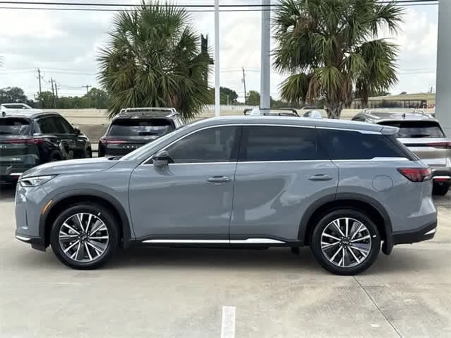 2026 Infiniti QX60 Luxe photo 1