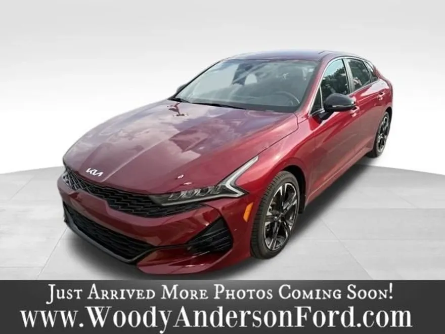 2022 Kia K5 GT-Line photo 1