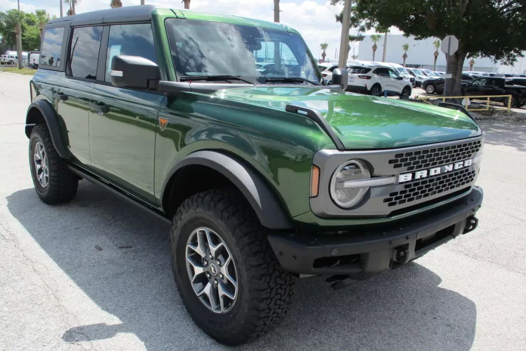 2025 Ford Bronco Badlands photo 1