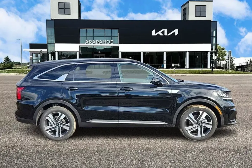 2024 Kia Sorento Hybrid EX photo 1