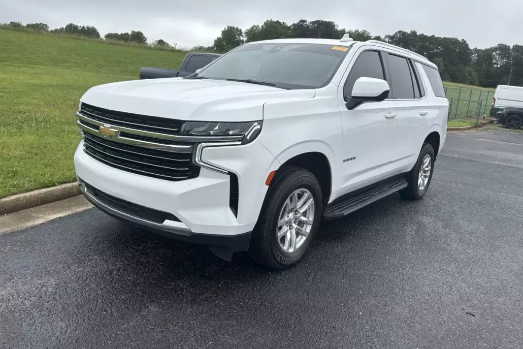2021 Chevrolet Tahoe LT photo 1