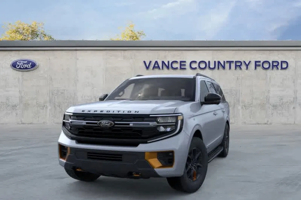 2025 Ford Expedition photo 1