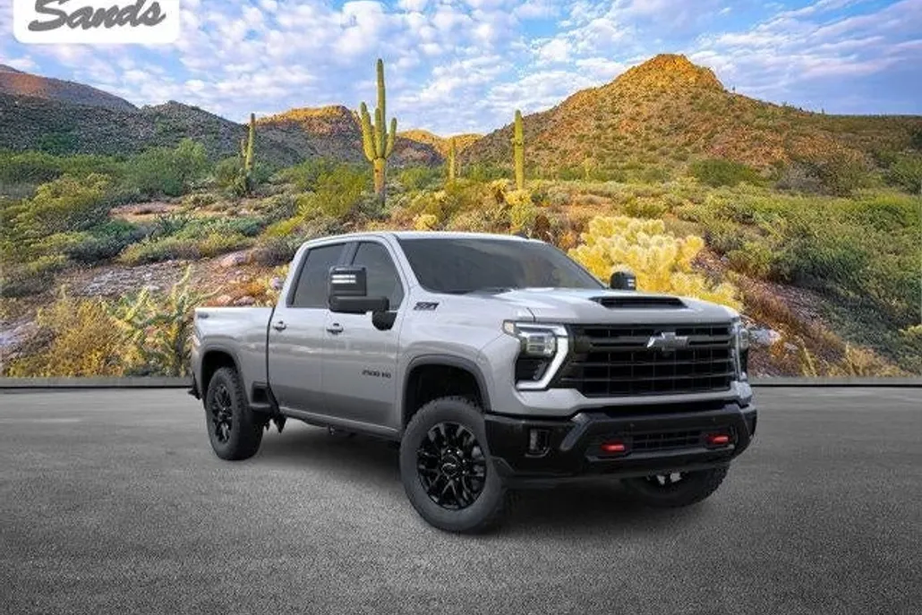 2025 Chevrolet Silverado 2500HD LT photo 1