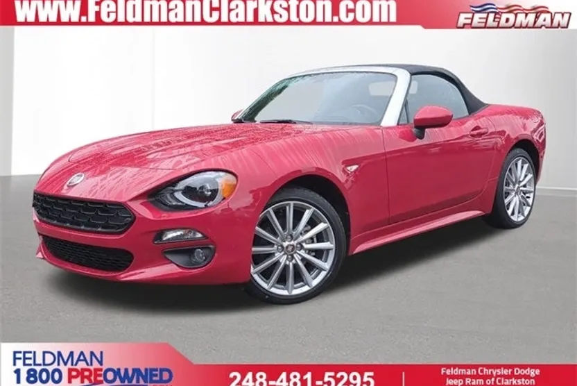 2018 Fiat 124 Spider Lusso photo 1