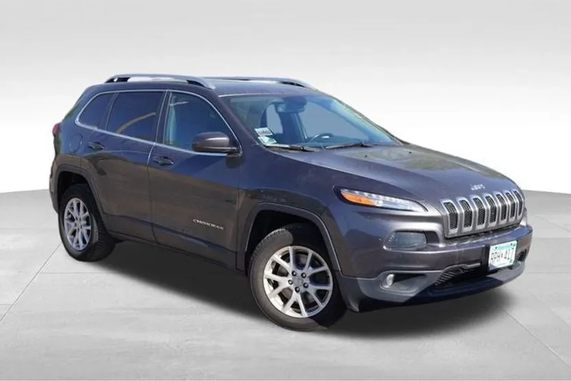 2017 Jeep Cherokee Latitude photo 1