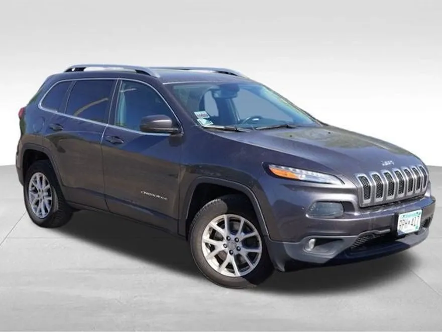 2017 Jeep Cherokee Latitude photo 1