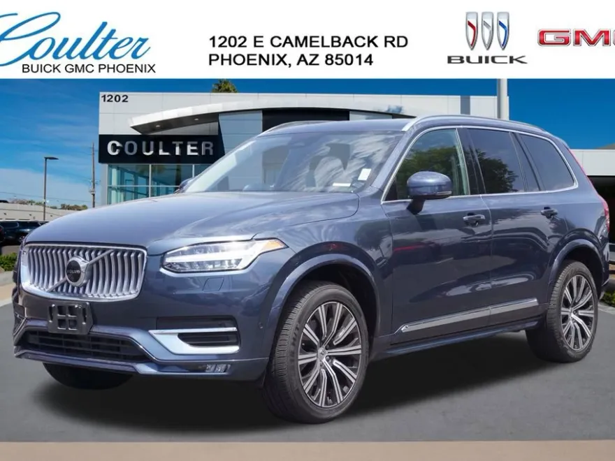 2023 Volvo XC90 B5 Plus photo 1