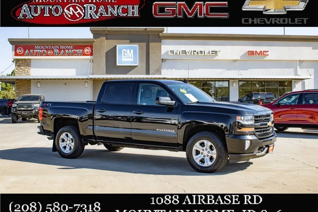 2018 Chevrolet Silverado 1500 LT photo 1