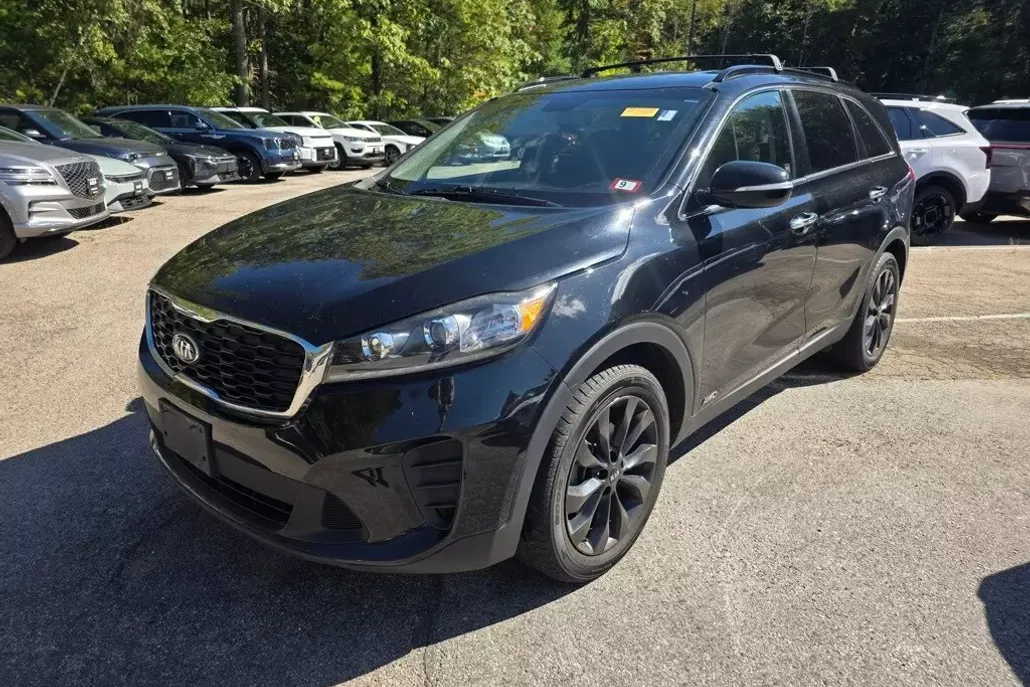 2019 Kia Sorento LX S photo 1