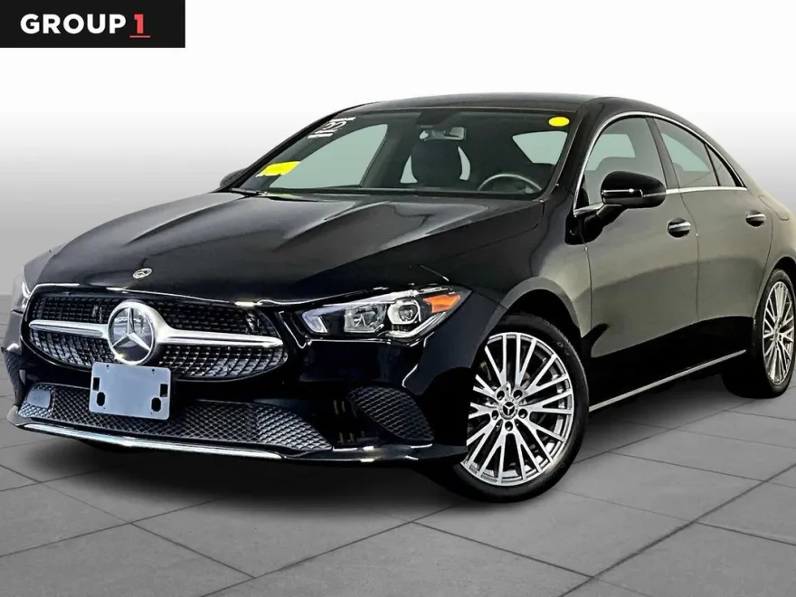 2022 Mercedes Benz CLA 250 4MATIC photo 1