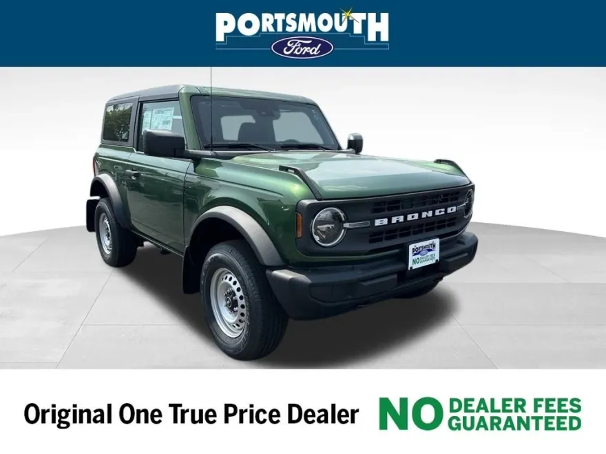 2025 Ford Bronco Base photo 1