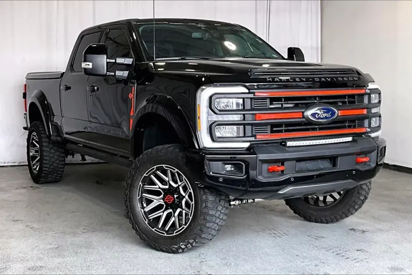 2024 Ford F-250 photo 1