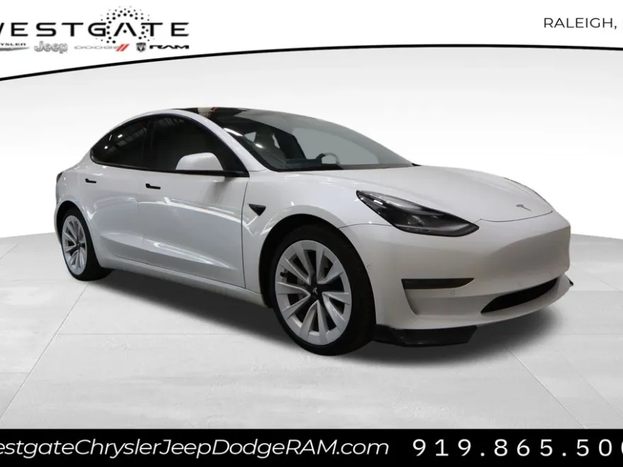 2021 Tesla Model 3 Long Range photo 1