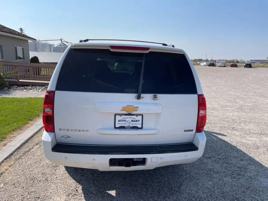 2012 Chevrolet Suburban LT 1500 photo 1