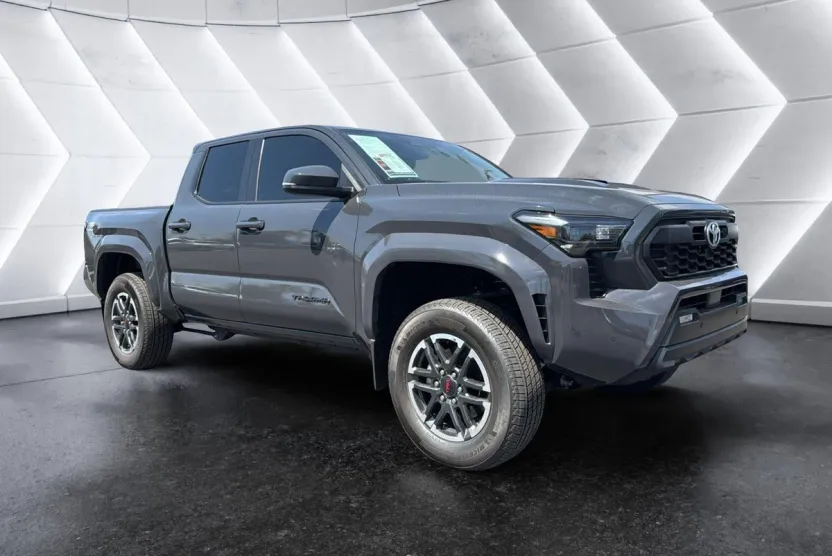 2024 Toyota Tacoma TRD Sport photo 1