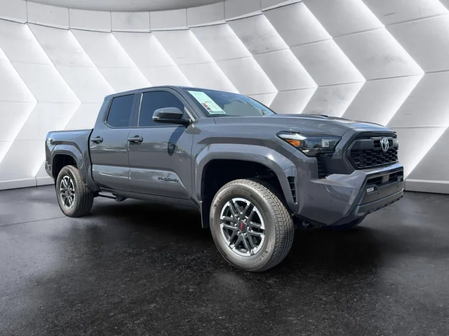 2024 Toyota Tacoma TRD Sport photo 1