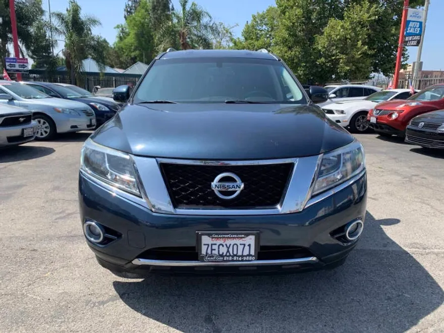 2014 Nissan Pathfinder SL photo 1
