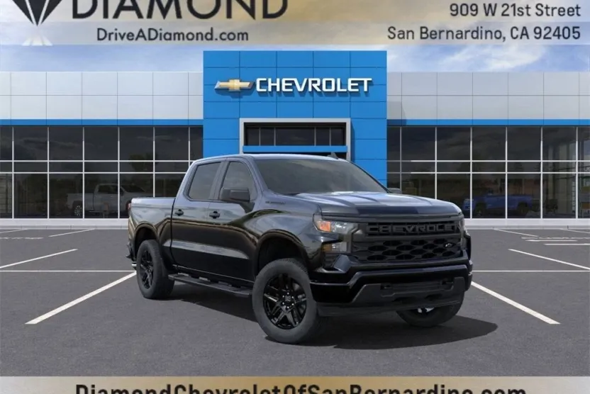 2025 Chevrolet Silverado 1500 Custom photo 1
