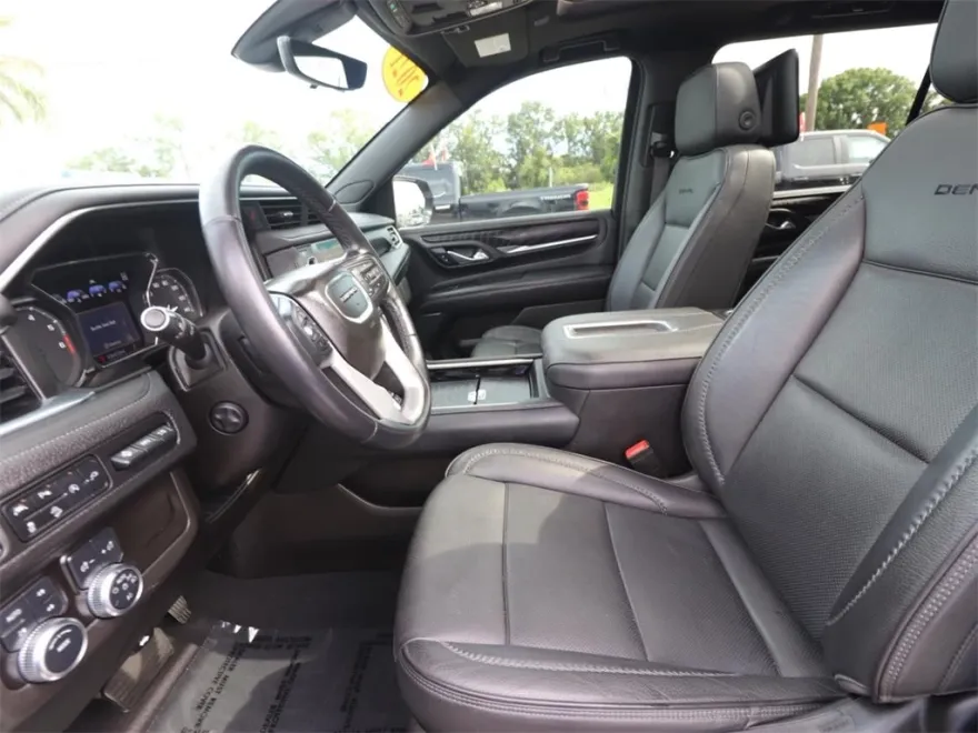 2021 Gmc Yukon XL Denali photo 1
