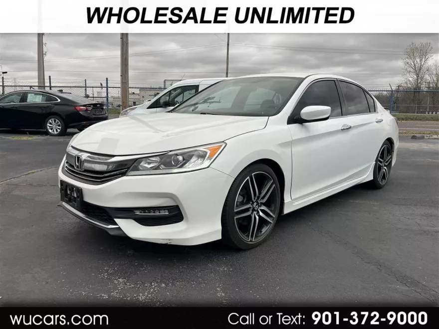 2017 Honda Accord Sport photo 1