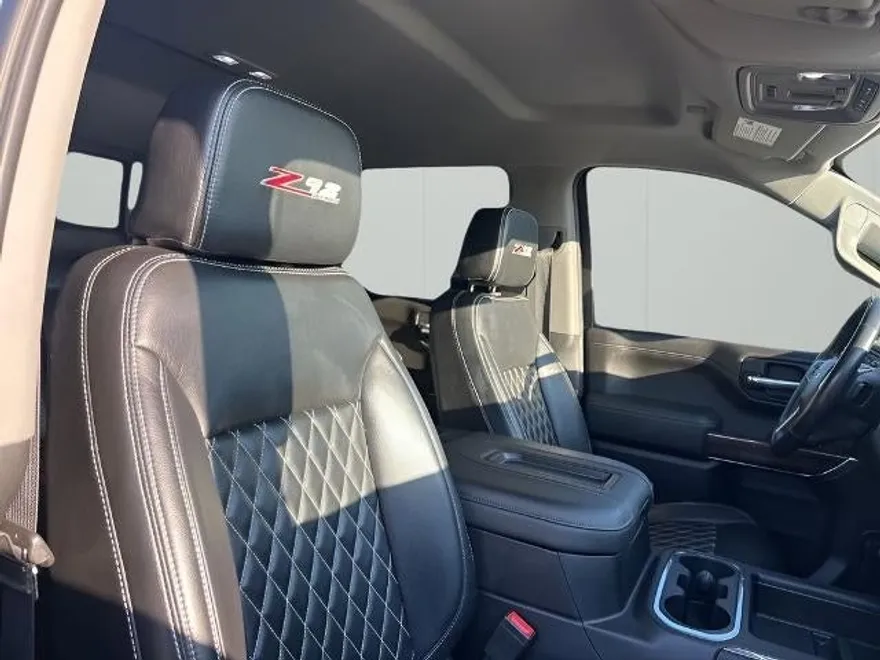 2019 Chevrolet Silverado 1500 RST photo 1