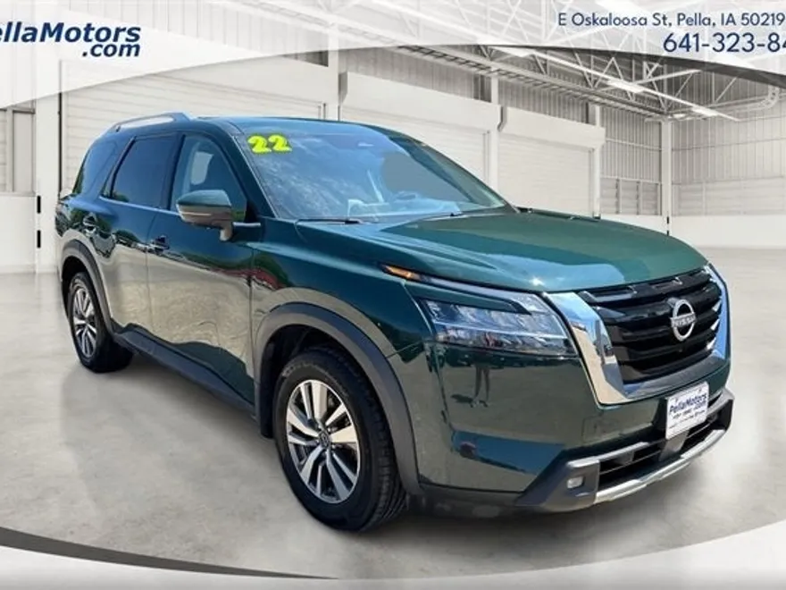 2022 Nissan Pathfinder SL photo 1