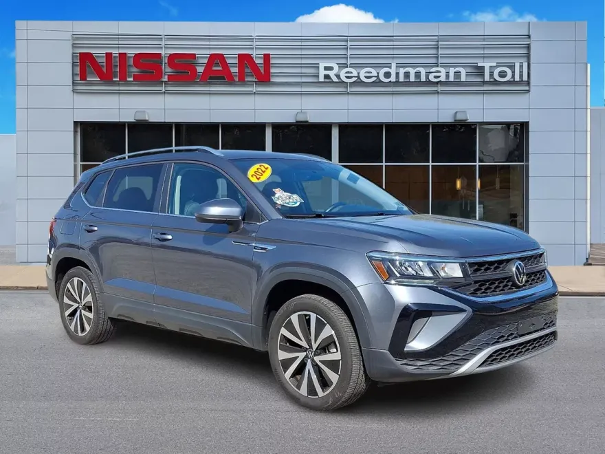 2022 Volkswagen Taos SE photo 1