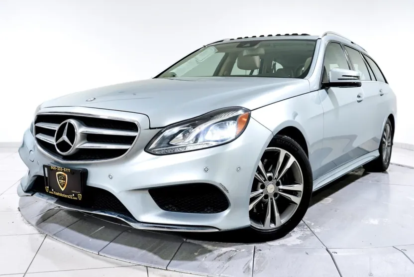 2016 Mercedes Benz E 350 4MATIC Wagon photo 1