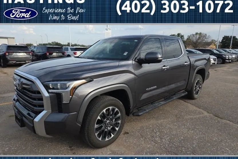 2022 Toyota Tundra Limited photo 1