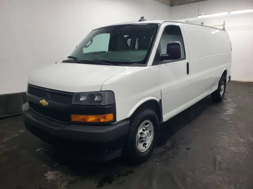 2018 Chevrolet Express 2500 Cargo photo 1