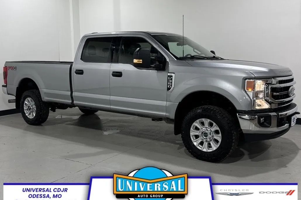 2022 Ford F-350 XLT photo 1