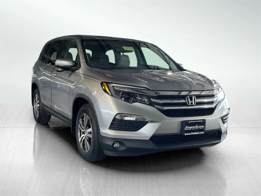 2017 Honda Pilot EX-L photo 1