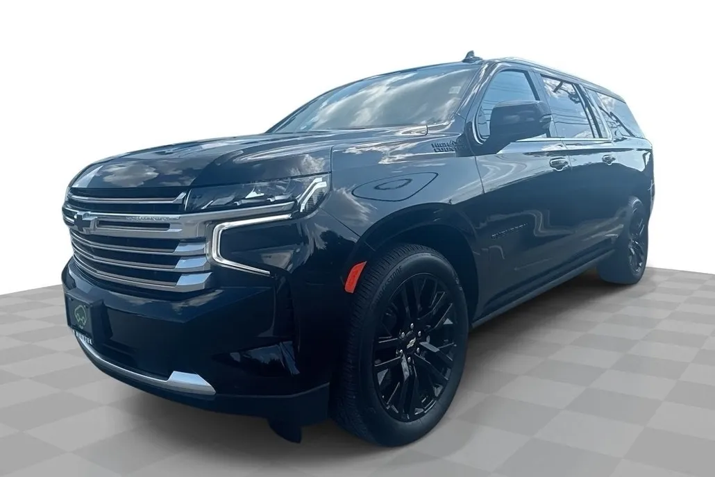 2024 Chevrolet Suburban High Country photo 1