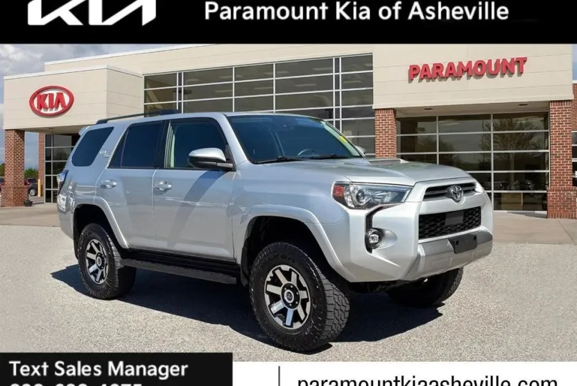 2022 Toyota 4Runner TRD photo 1