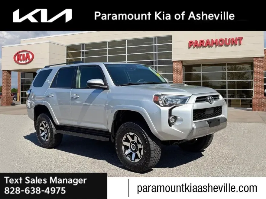 2022 Toyota 4Runner TRD photo 1
