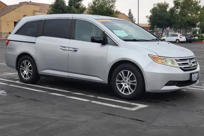 2011 Honda Odyssey EX-L photo 1
