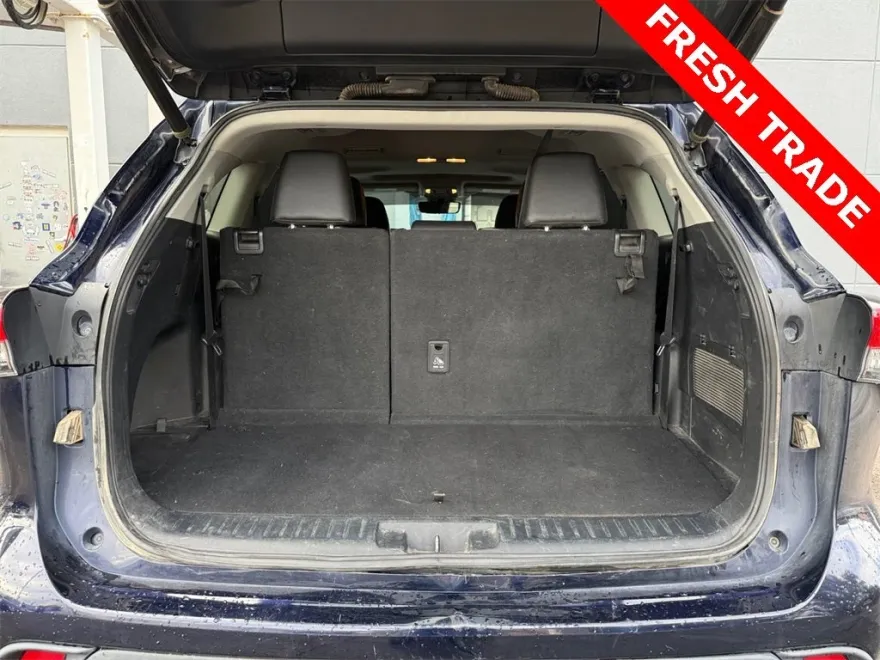 2020 Toyota Highlander XLE photo 1