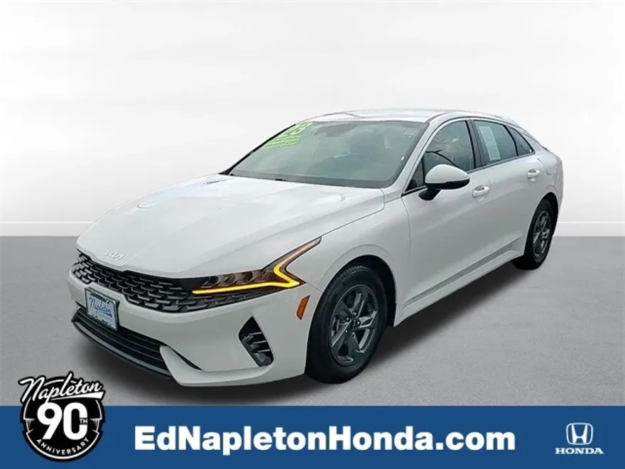 2023 Kia K5 LXS photo 1