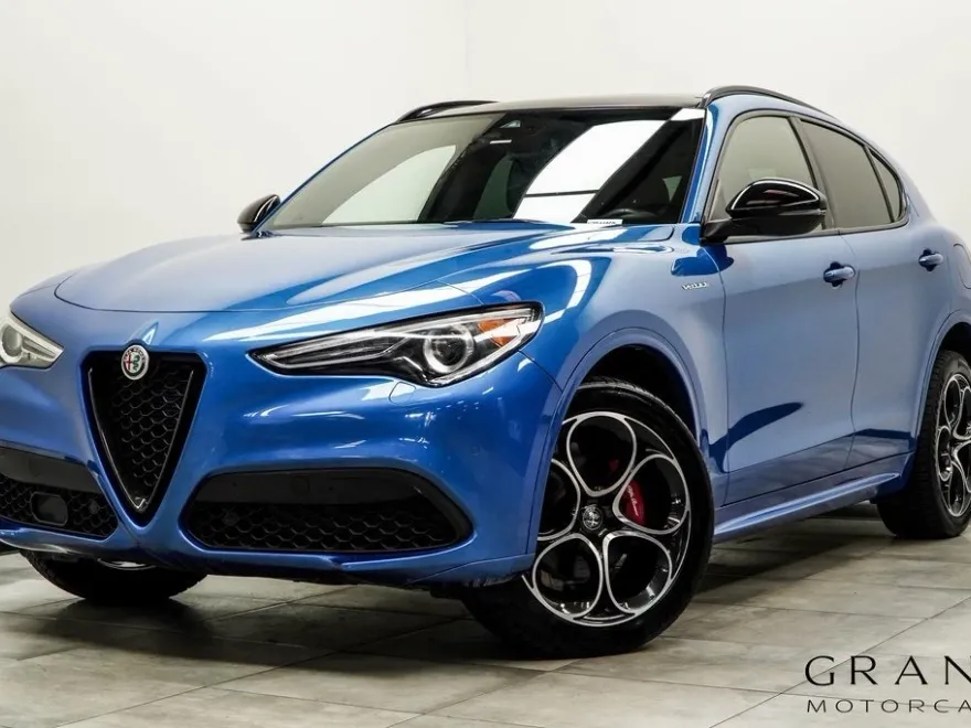 2022 Alfa Romeo Stelvio Ti Sport photo 1
