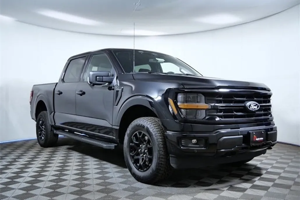 2024 Ford F-150 XLT photo 1