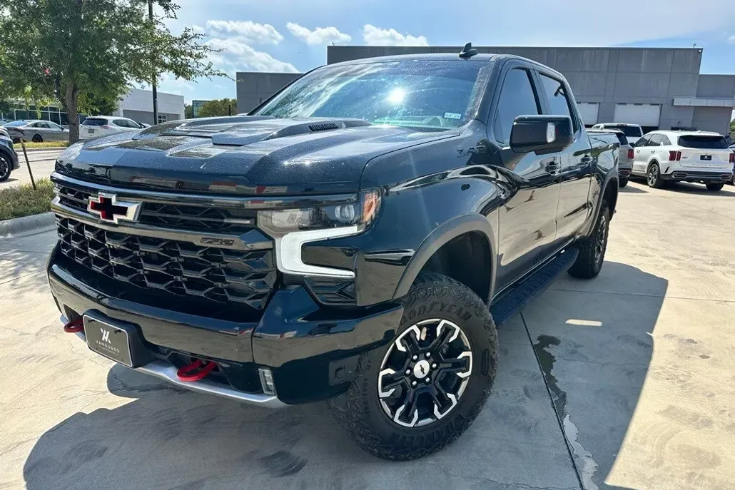 2024 Chevrolet Silverado 1500 ZR2 photo 1
