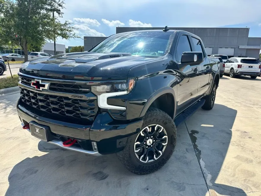2024 Chevrolet Silverado 1500 ZR2 photo 1