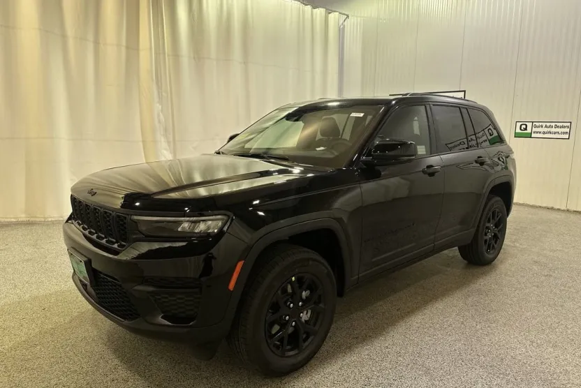 2025 Jeep Grand Cherokee Altitude X photo 1