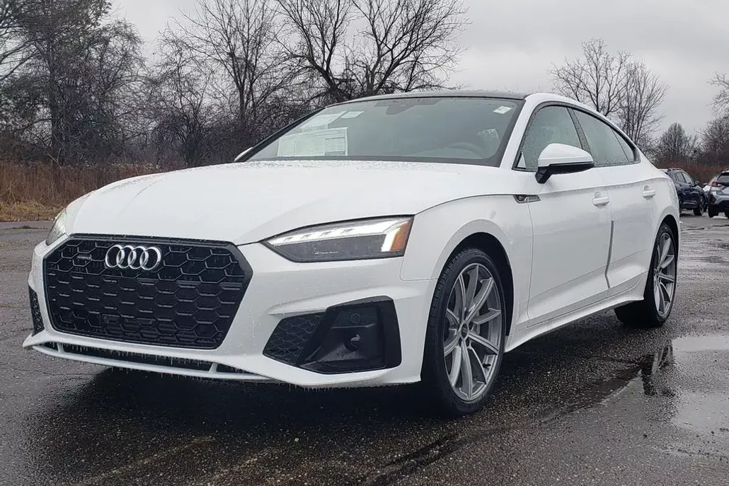 2025 Audi A5 45 S line Premium photo 1