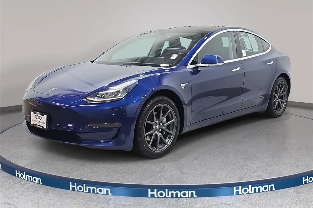 2019 Tesla Model 3 Long Range photo 1