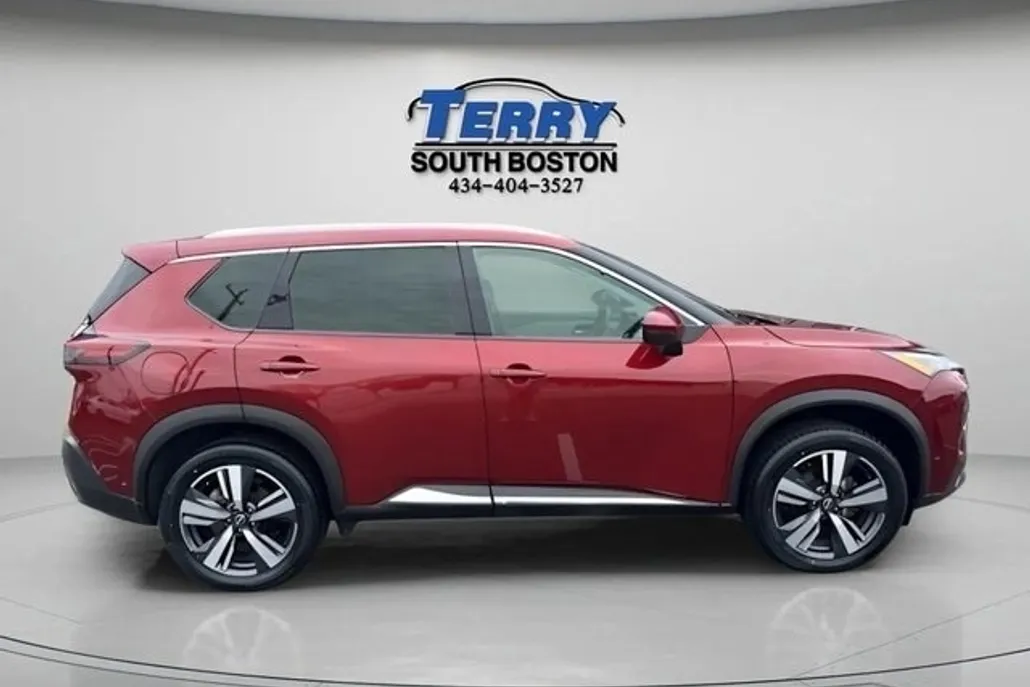 2023 Nissan Rogue SL photo 1